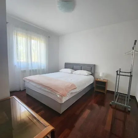 Draga 1695 Apartment *